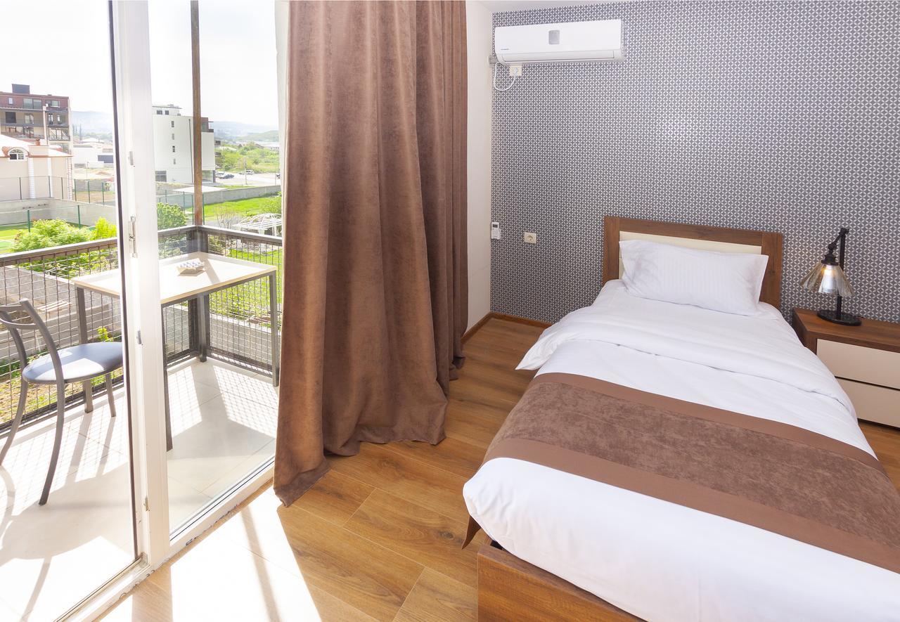 Hotel Amser Tbilisi Exteriör bild